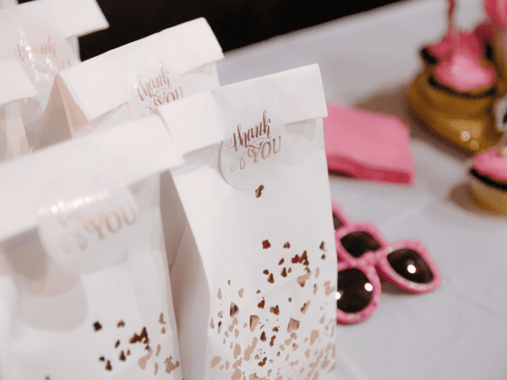 Pack the Perfect Gift: Essential Beach Bag Ideas for Every Beachgoer