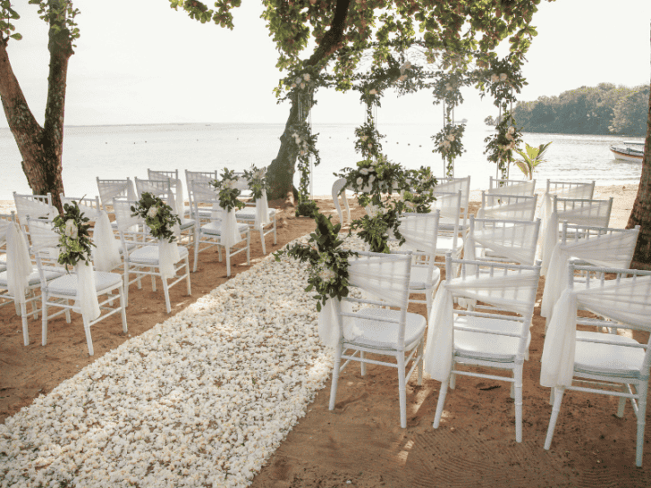 Embracing the Horizon: Vow Renewal Beach Ideas for a Romantic Getaway