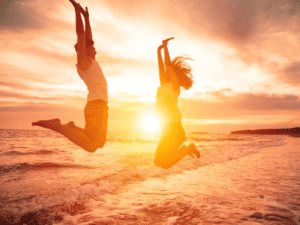 beach photo ideas for couples