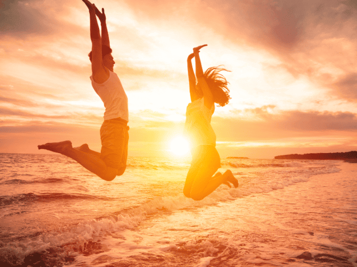 Beyond Sunsets: 60+ Innovative Beach Photo Ideas and Tips for Every Couple