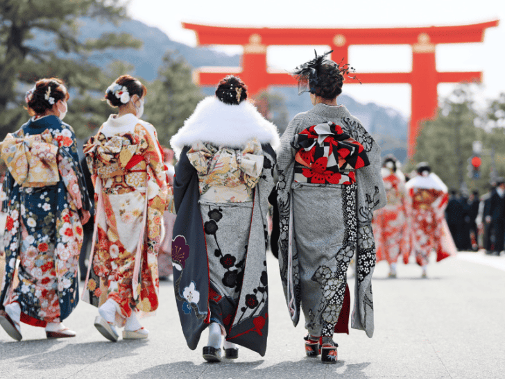 A Journey through Time: What was Japan like in the 1970s?