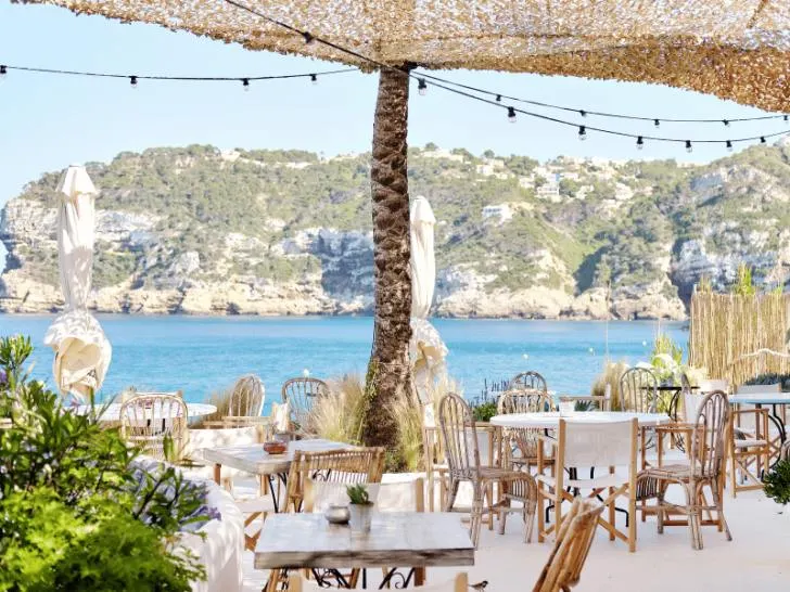 Beach Restaurant Design Ideas